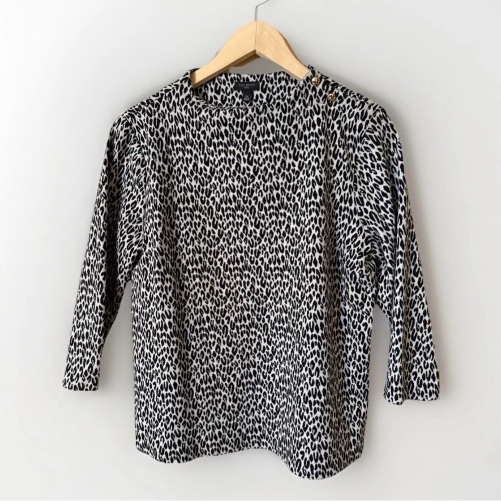 Talbots black and white animal print 3/4 sleeve knit blouse